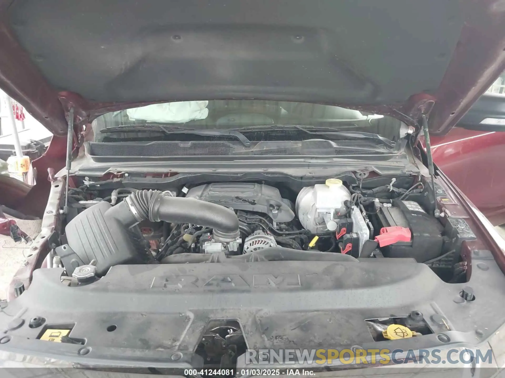 10 Photograph of a damaged car 1C6RREBT7NN231268 RAM 1500 2022
