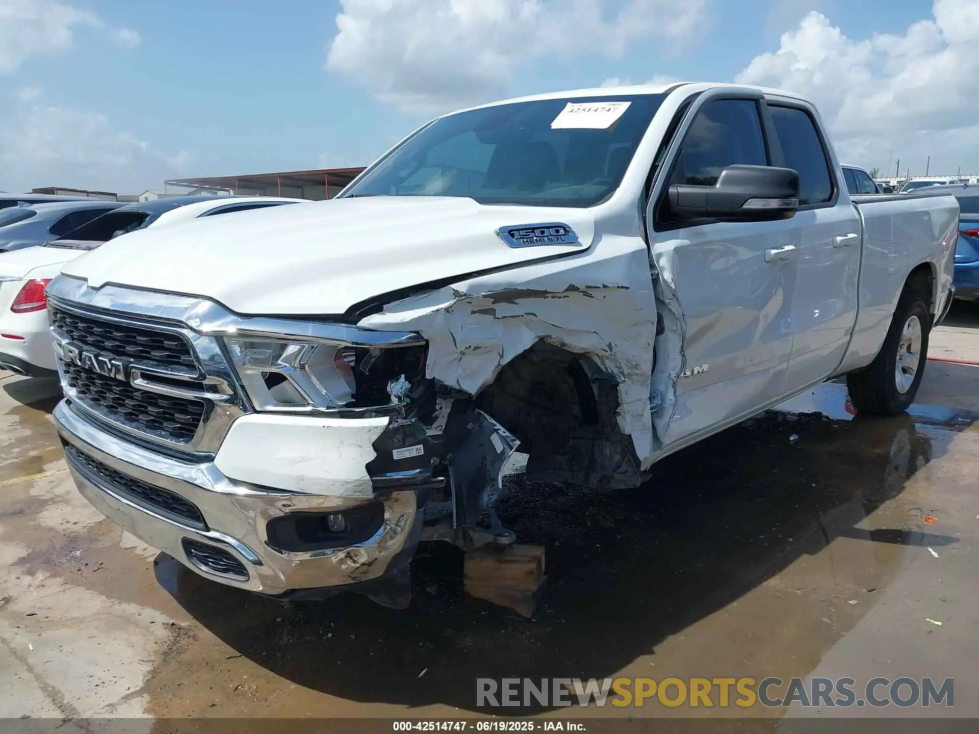 2 Photograph of a damaged car 1C6RREBT8NN190343 RAM 1500 2022