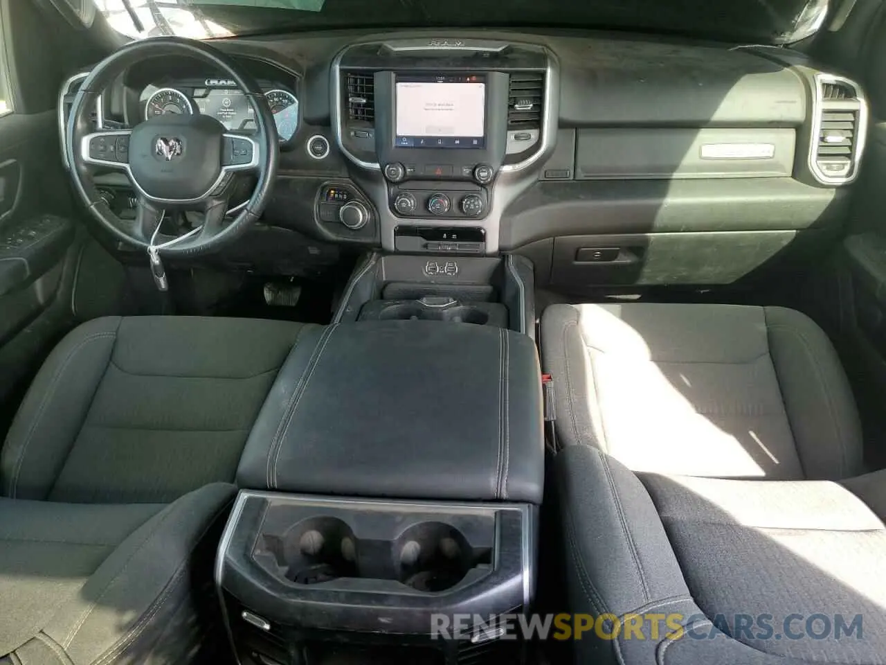8 Photograph of a damaged car 1C6RREBT8NN321495 RAM 1500 2022