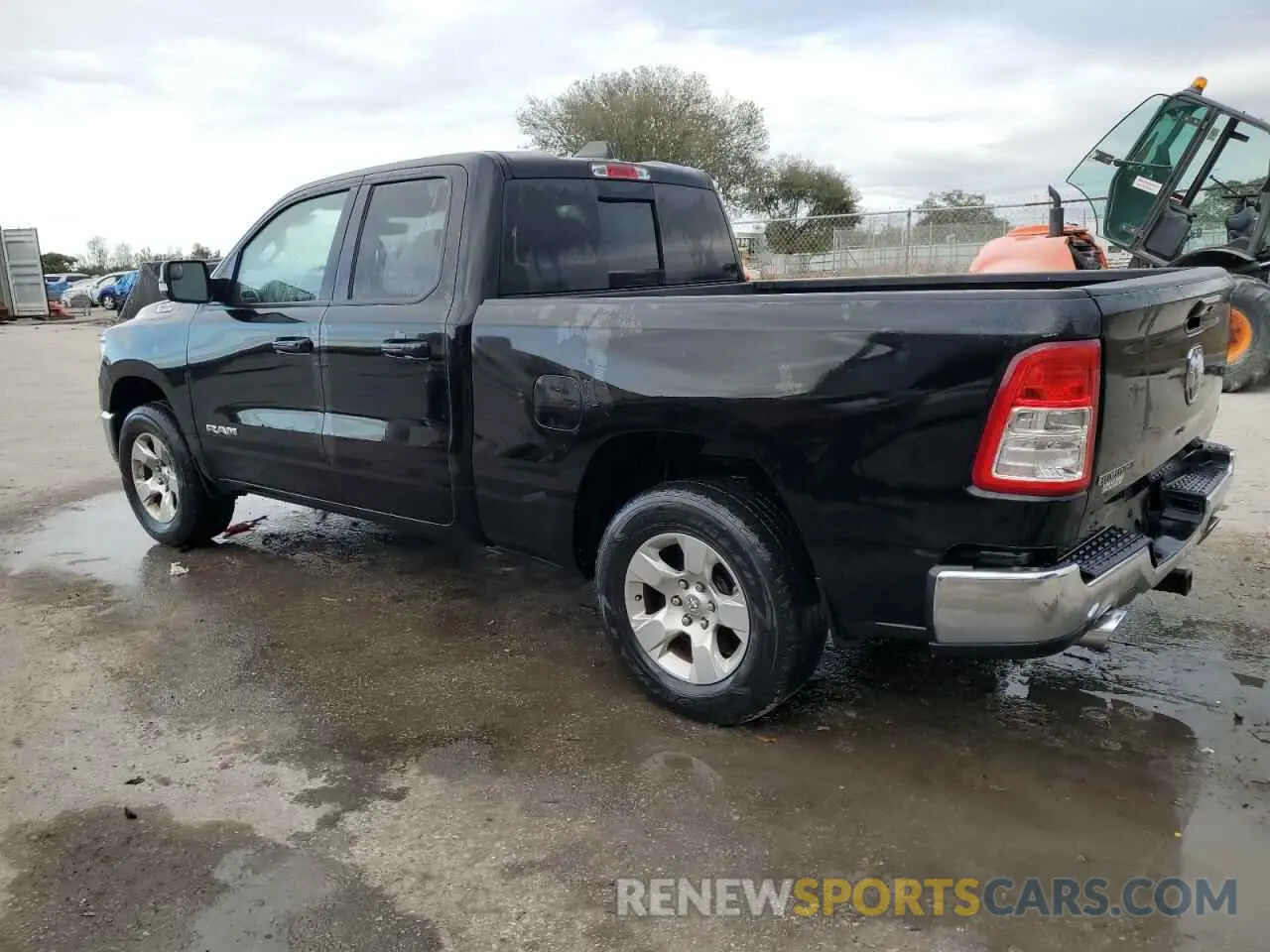 2 Photograph of a damaged car 1C6RREBT9NN354909 RAM 1500 2022
