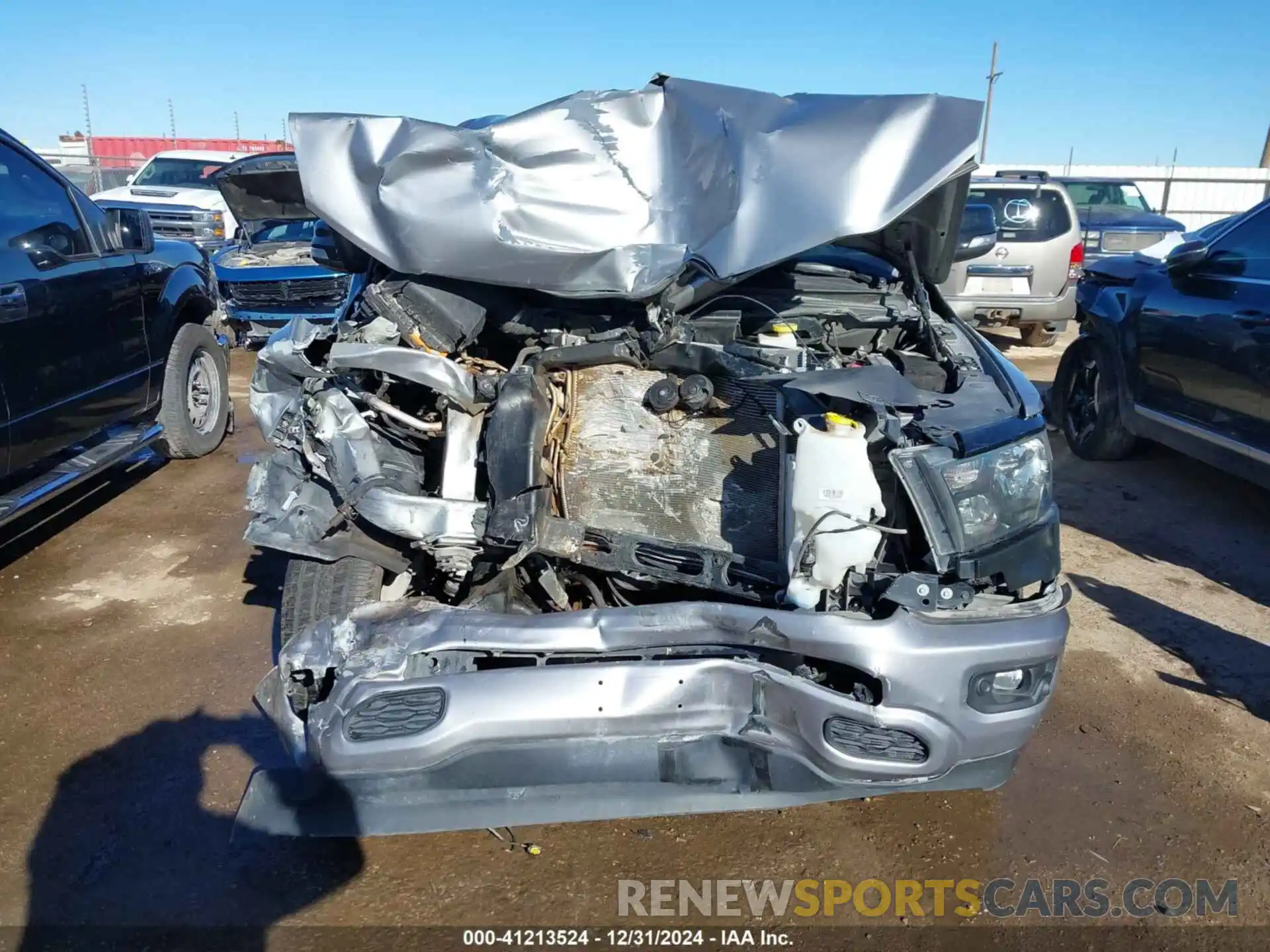 12 Photograph of a damaged car 1C6RREBTXNN126014 RAM 1500 2022