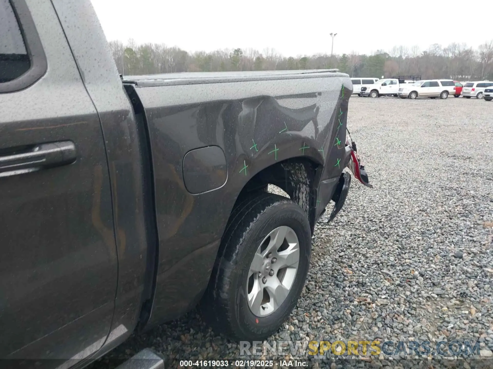 19 Photograph of a damaged car 1C6RREFG6NN337093 RAM 1500 2022