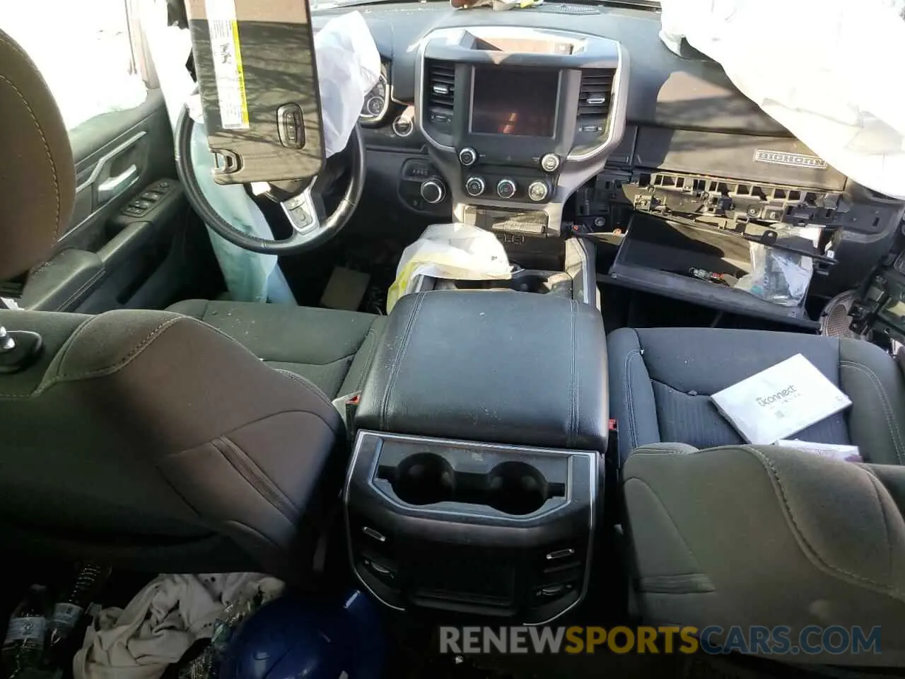8 Photograph of a damaged car 1C6RREFG9NN382349 RAM 1500 2022