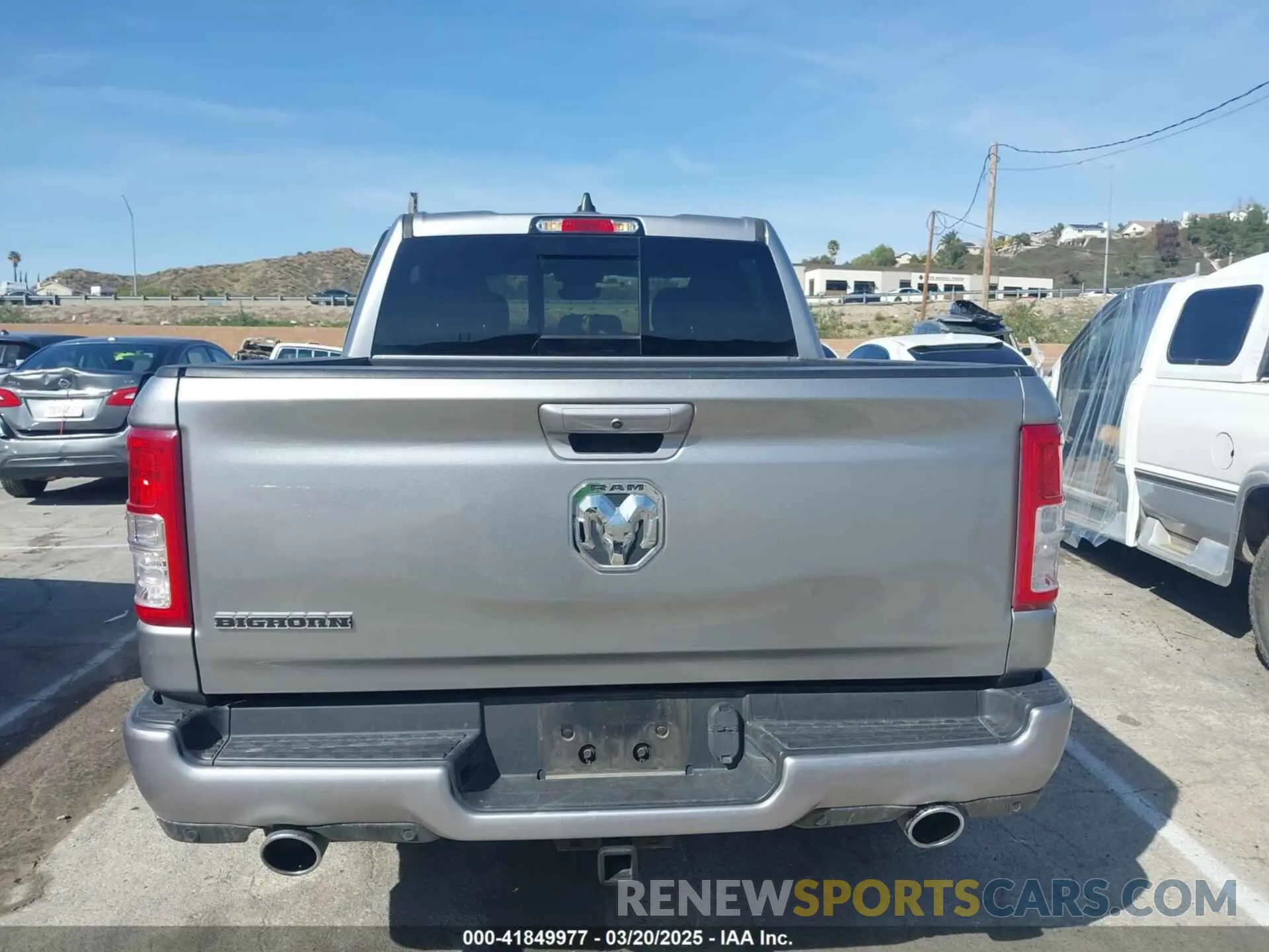 16 Photograph of a damaged car 1C6RREFM2NN479737 RAM 1500 2022