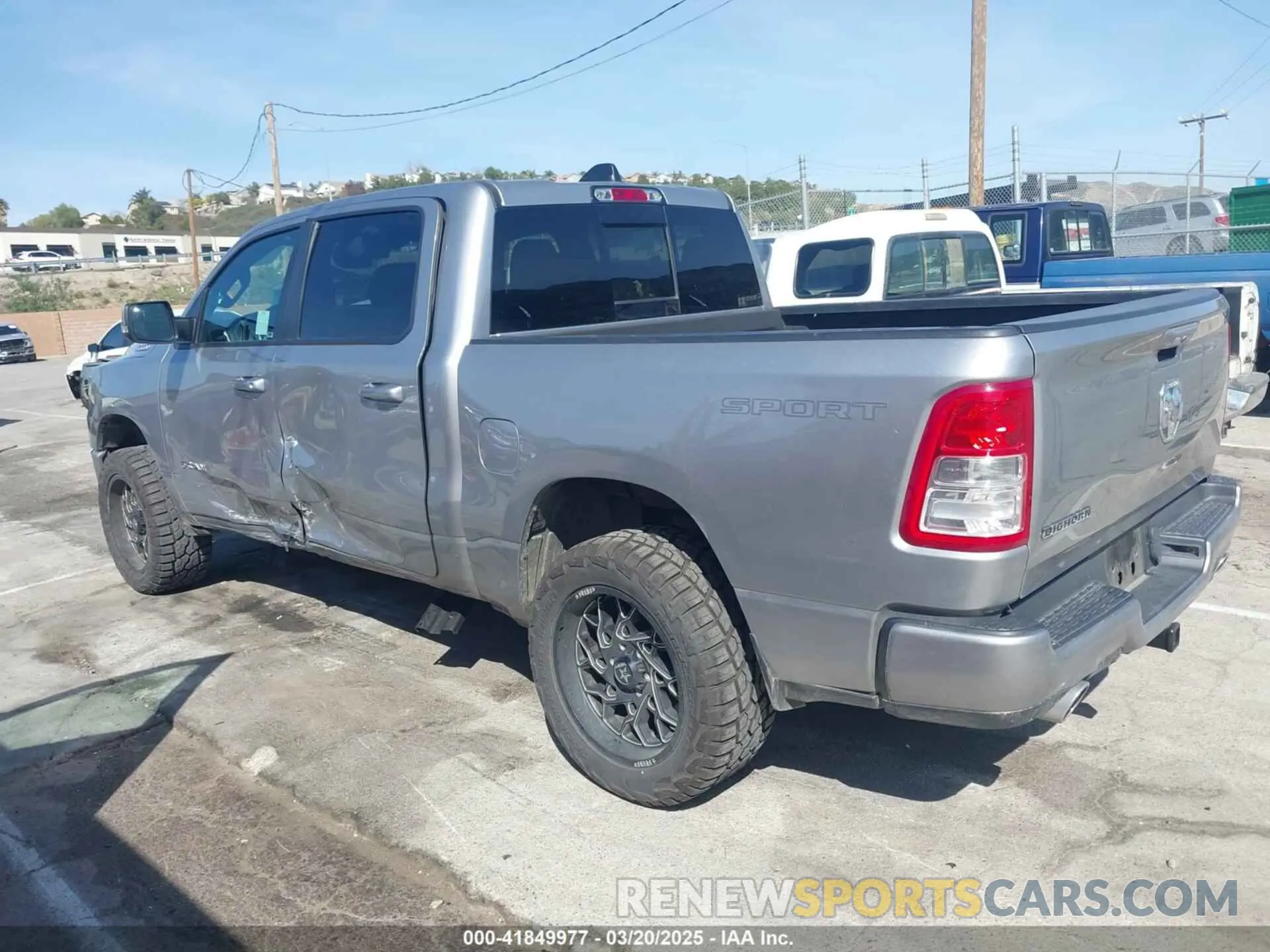 3 Photograph of a damaged car 1C6RREFM2NN479737 RAM 1500 2022