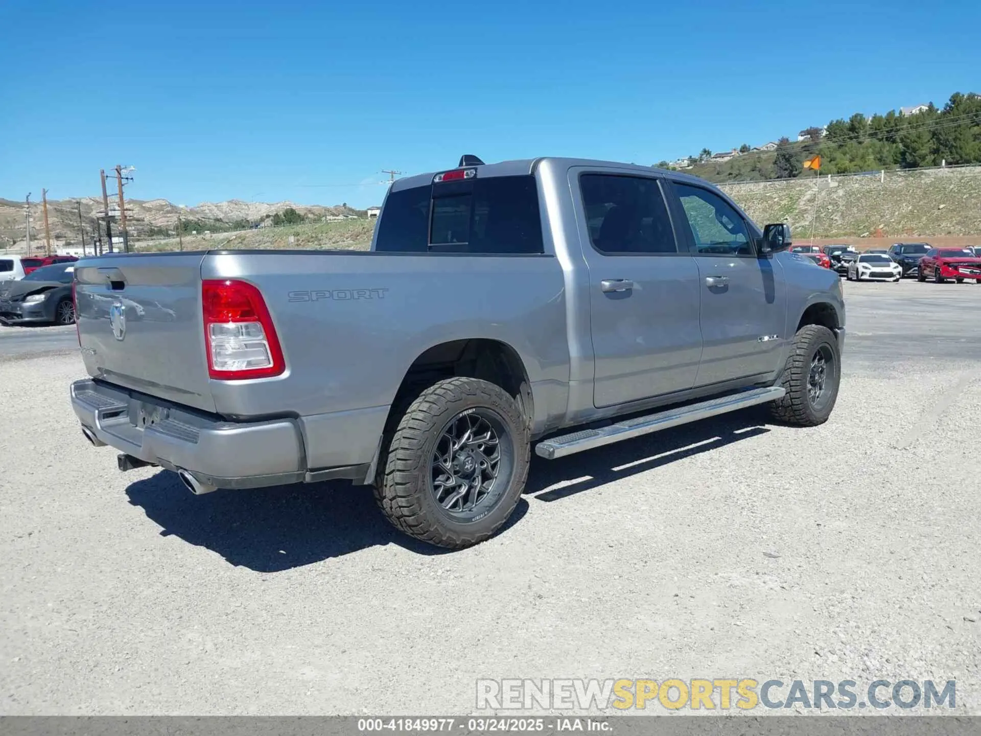 4 Photograph of a damaged car 1C6RREFM2NN479737 RAM 1500 2022