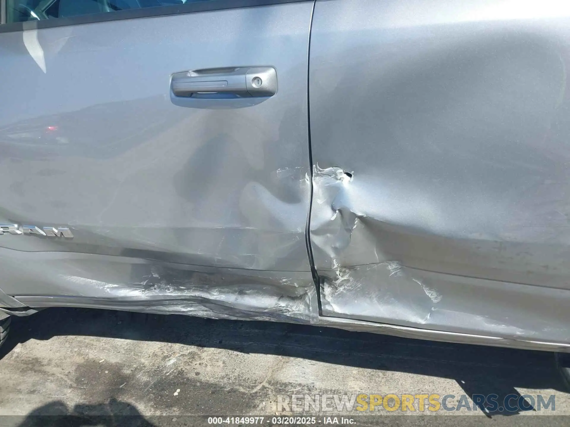 6 Photograph of a damaged car 1C6RREFM2NN479737 RAM 1500 2022