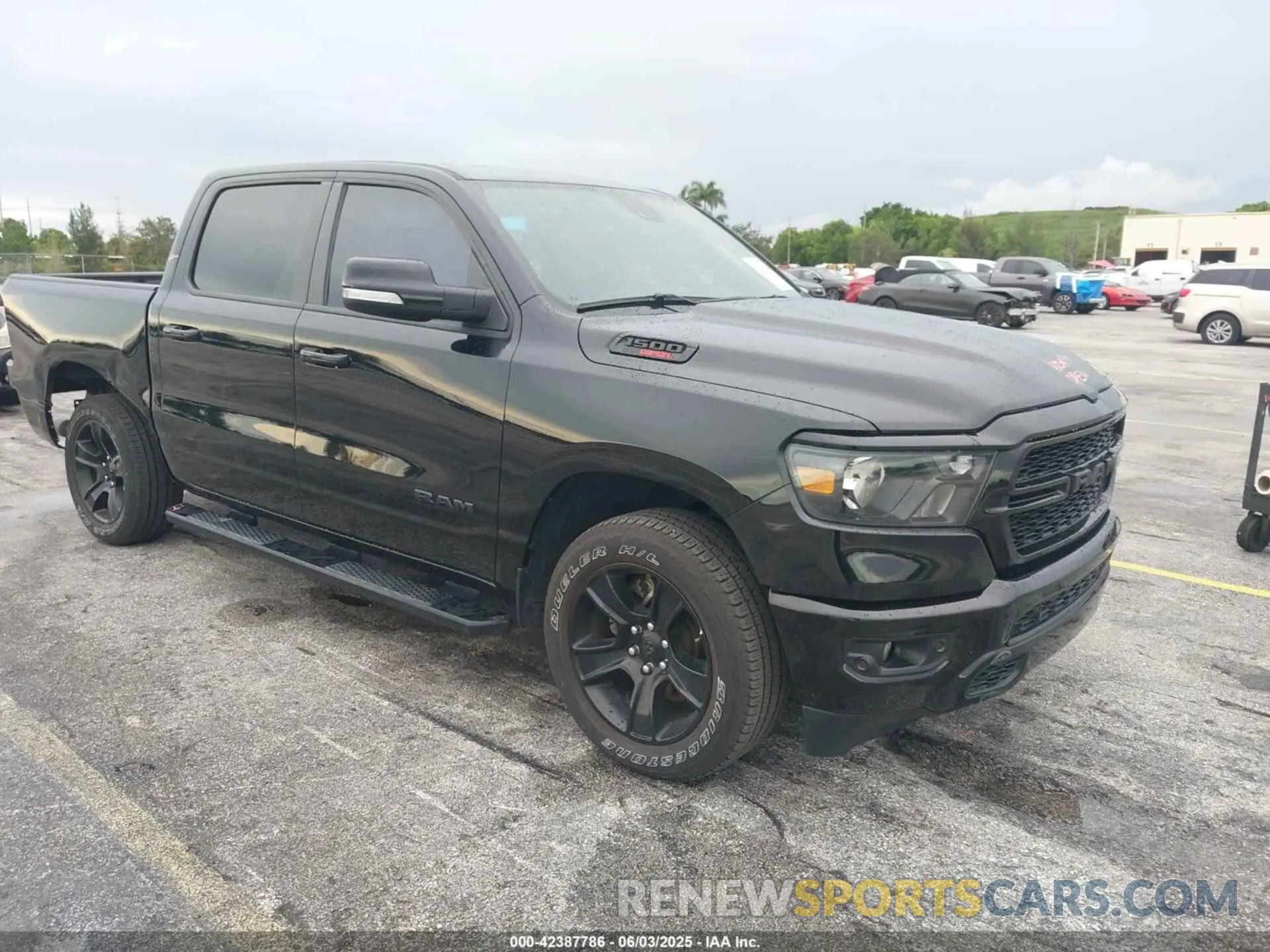 1 Photograph of a damaged car 1C6RREFM3NN268238 RAM 1500 2022