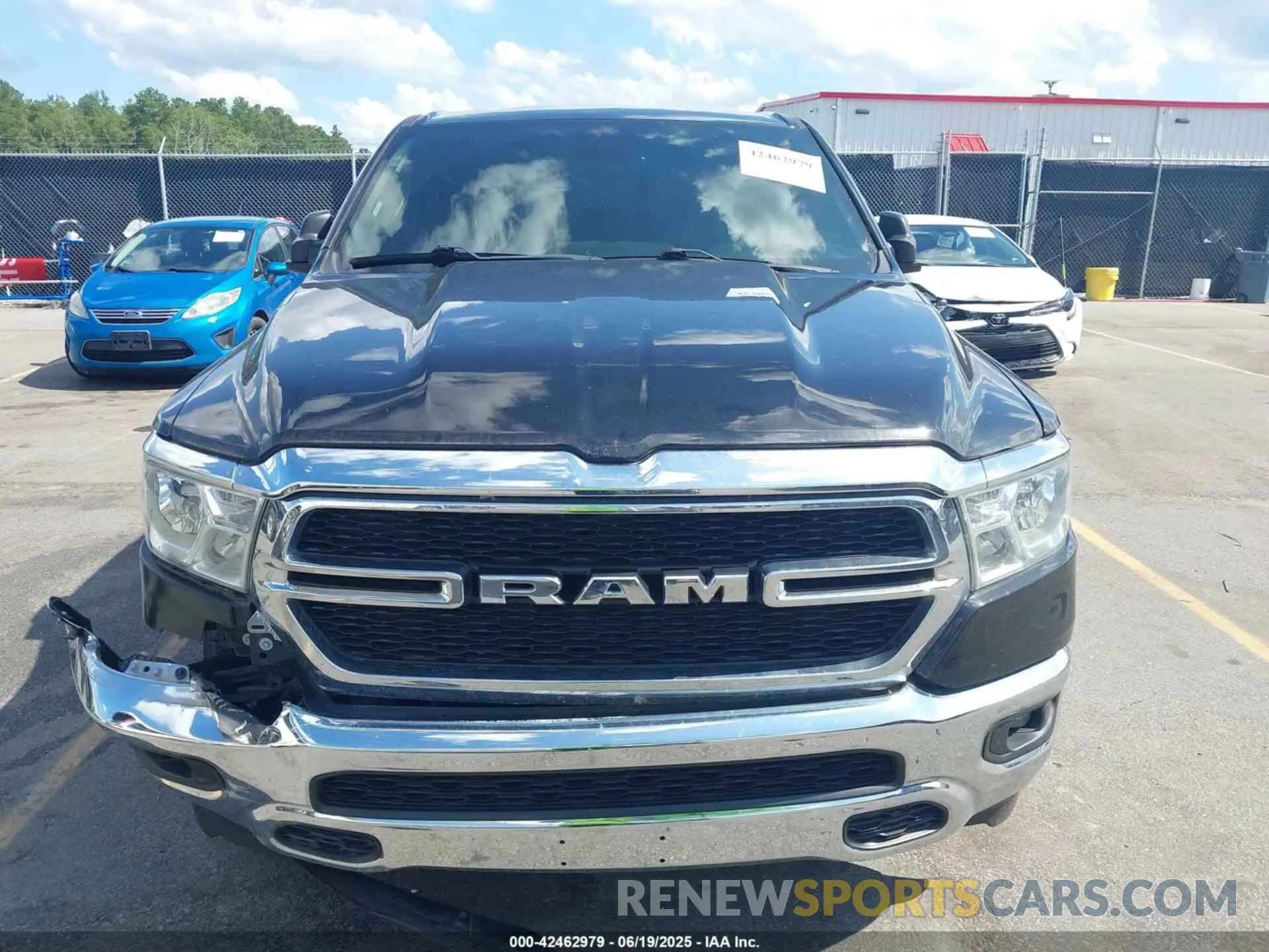 11 Photograph of a damaged car 1C6RREFM3NN452644 RAM 1500 2022