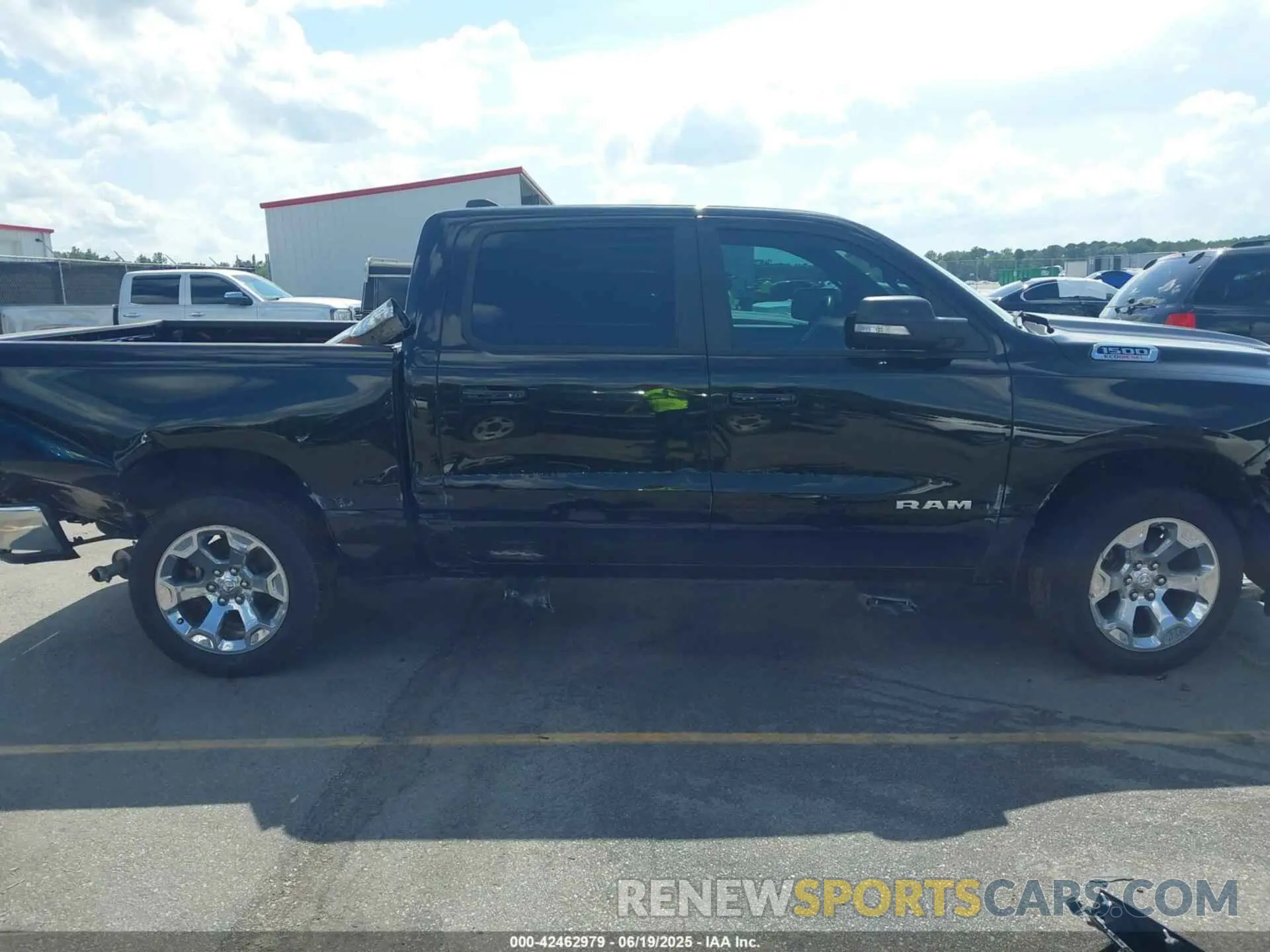12 Photograph of a damaged car 1C6RREFM3NN452644 RAM 1500 2022