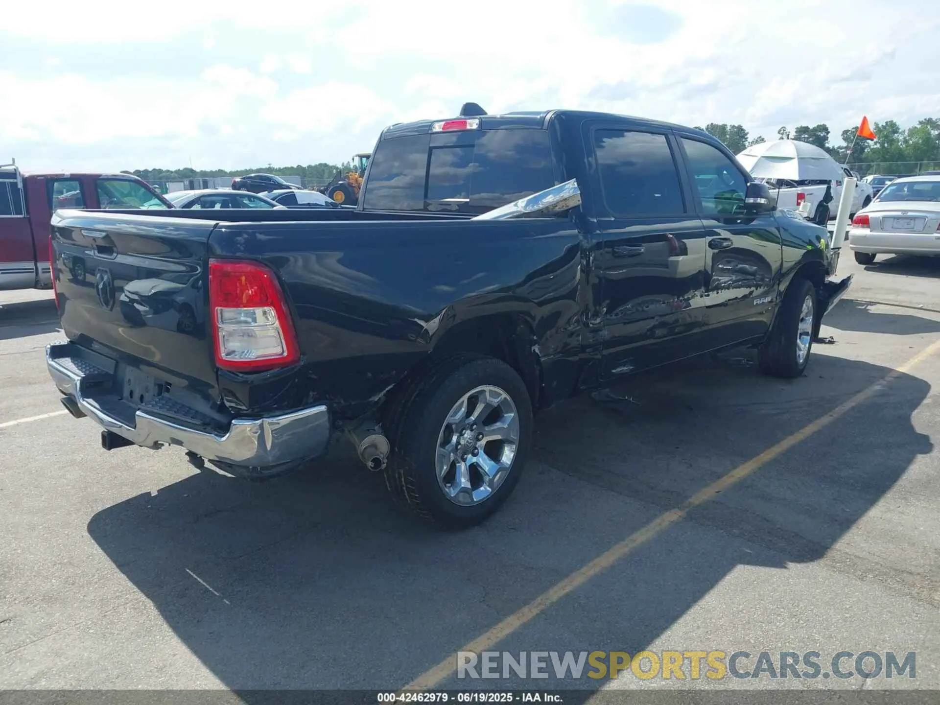 4 Photograph of a damaged car 1C6RREFM3NN452644 RAM 1500 2022