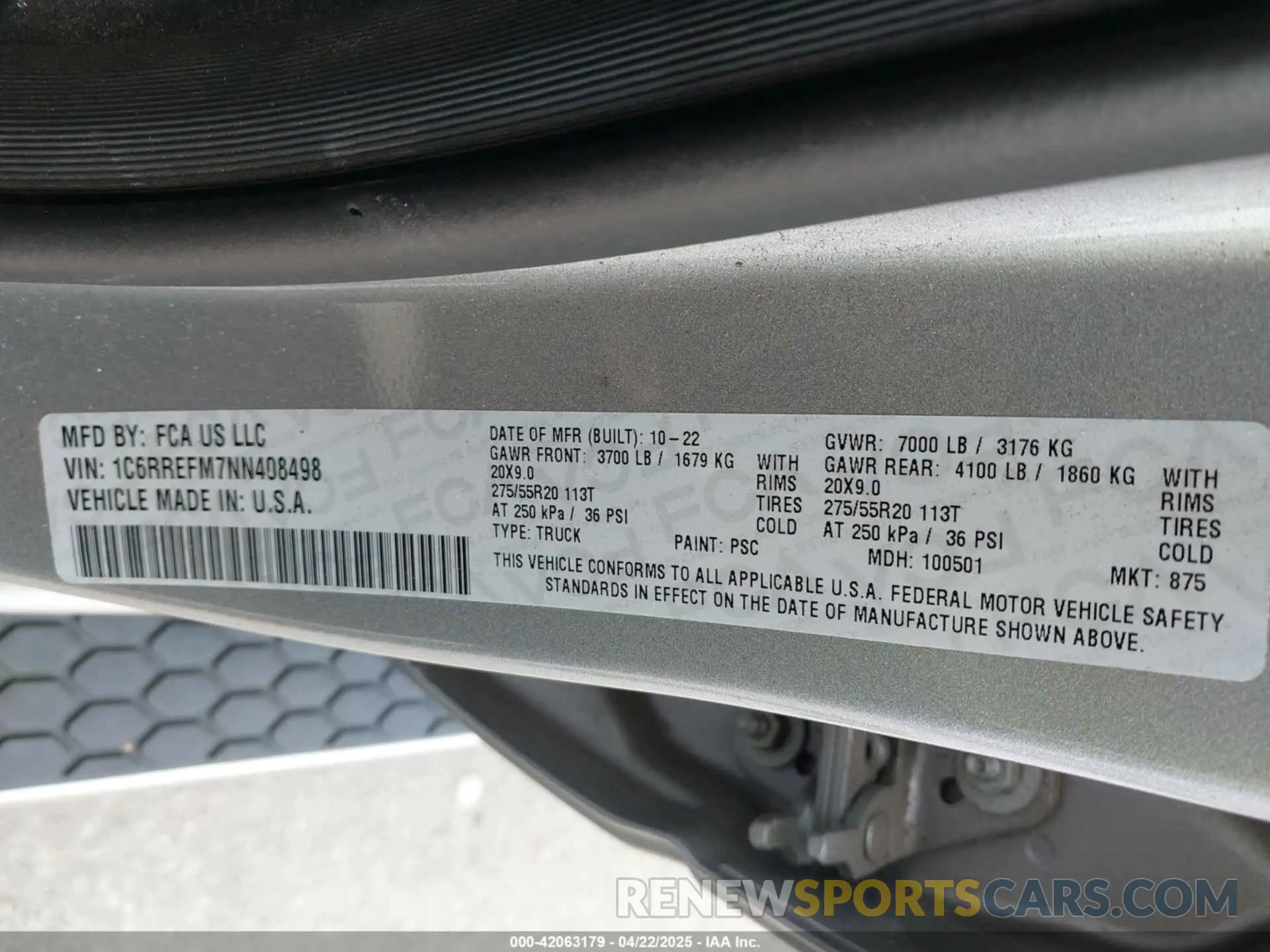 9 Photograph of a damaged car 1C6RREFM7NN408498 RAM 1500 2022