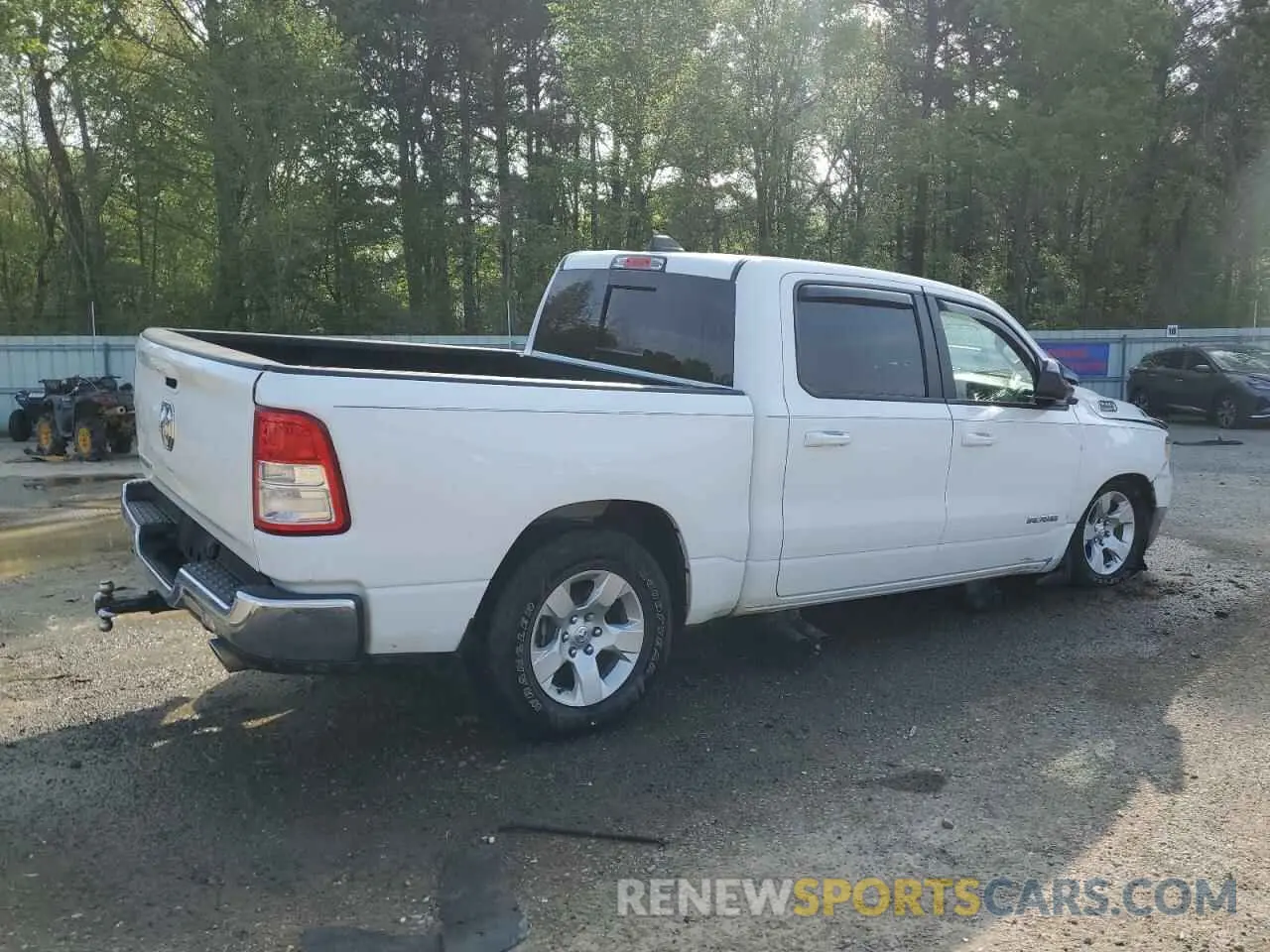3 Photograph of a damaged car 1C6RREFM9NN446136 RAM 1500 2022