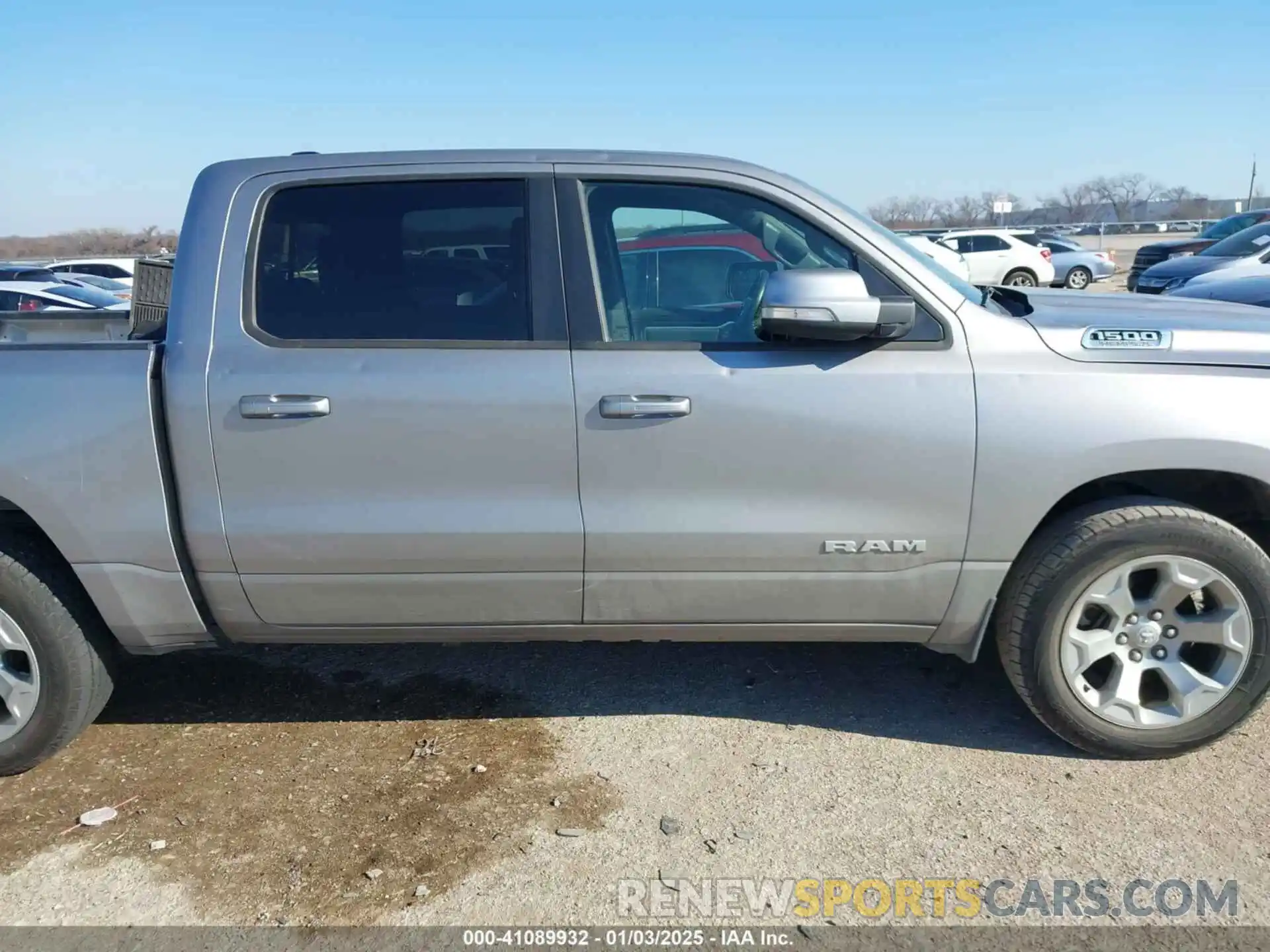 13 Photograph of a damaged car 1C6RREFT0NN431662 RAM 1500 2022