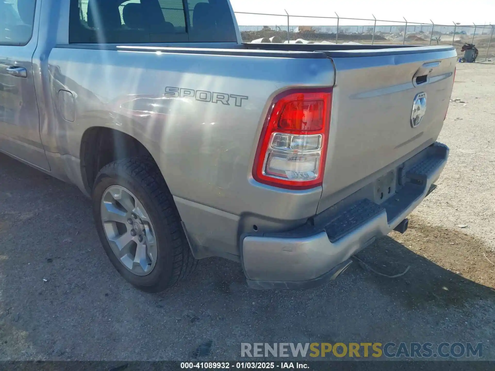 17 Photograph of a damaged car 1C6RREFT0NN431662 RAM 1500 2022