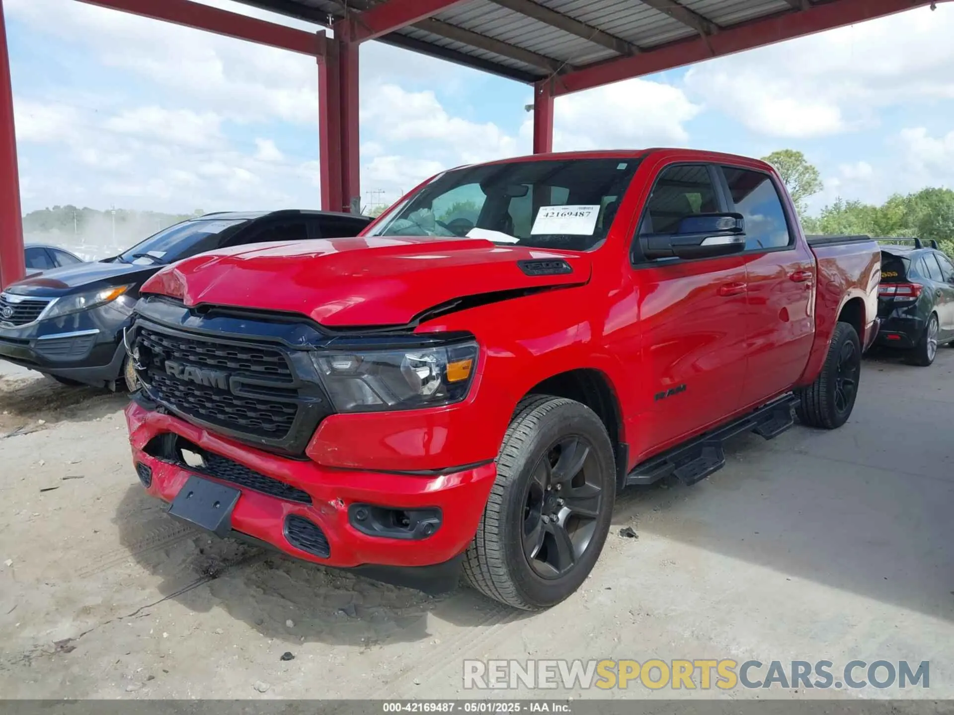 2 Photograph of a damaged car 1C6RREFT1NN178299 RAM 1500 2022