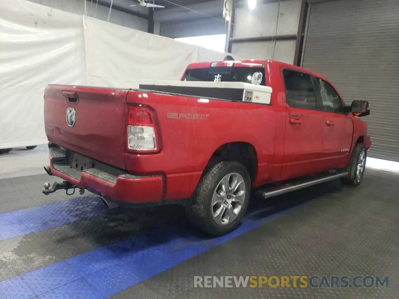 3 Photograph of a damaged car 1C6RREFT1NN464234 RAM 1500 2022