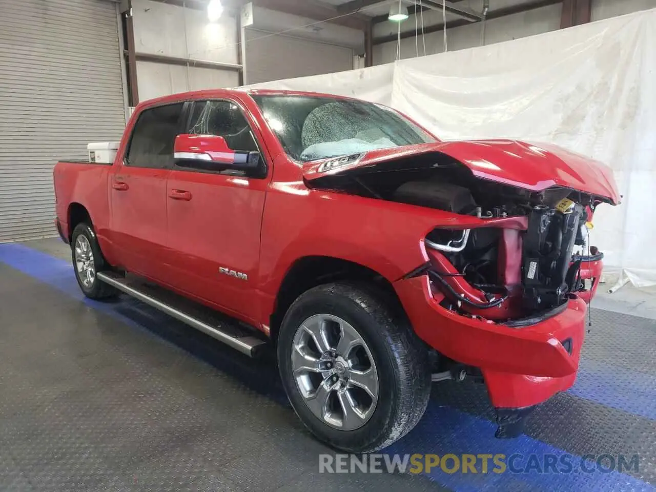 4 Photograph of a damaged car 1C6RREFT1NN464234 RAM 1500 2022