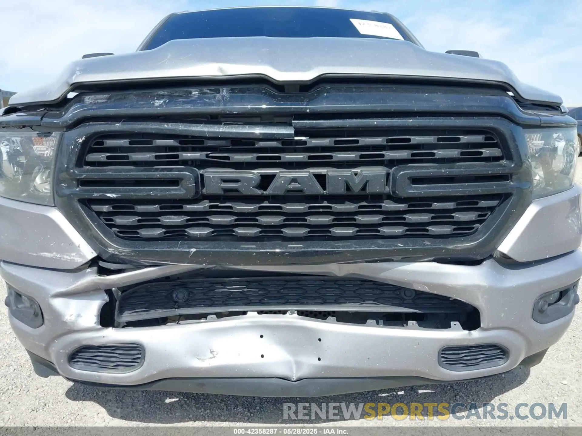 6 Photograph of a damaged car 1C6RREFT3NN157681 RAM 1500 2022