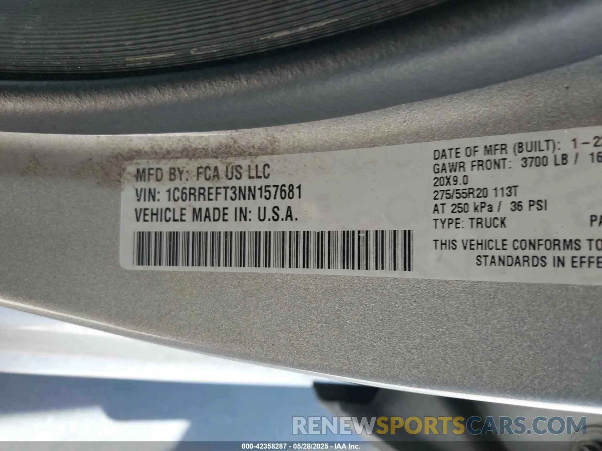 9 Photograph of a damaged car 1C6RREFT3NN157681 RAM 1500 2022