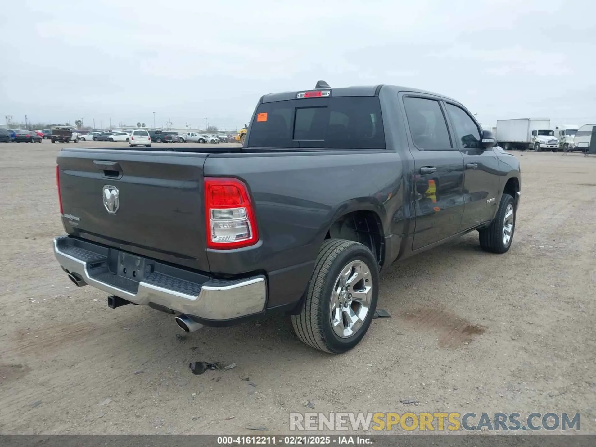 4 Photograph of a damaged car 1C6RREFT3NN372820 RAM 1500 2022