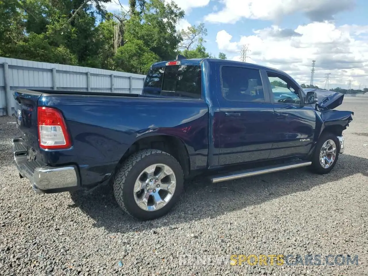 3 Photograph of a damaged car 1C6RREFT3NN431350 RAM 1500 2022