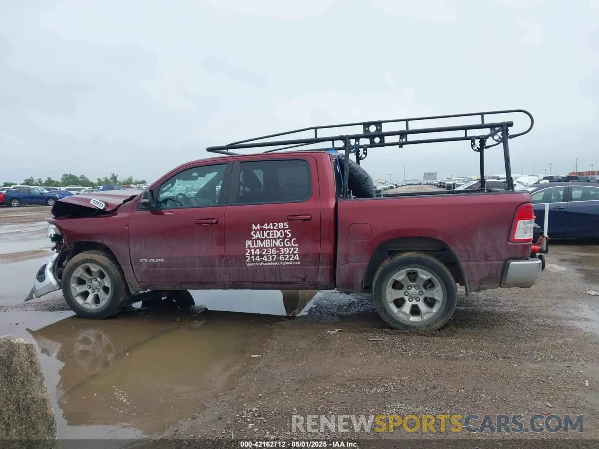 14 Photograph of a damaged car 1C6RREFT4NN119974 RAM 1500 2022
