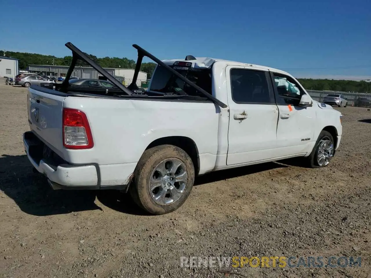 3 Photograph of a damaged car 1C6RREFT4NN346999 RAM 1500 2022