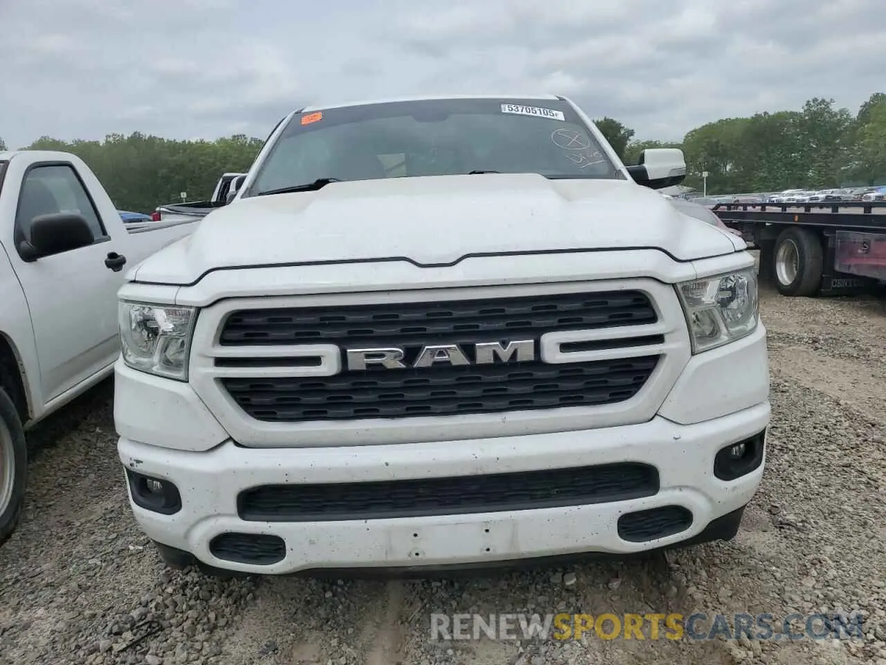 5 Photograph of a damaged car 1C6RREFT4NN346999 RAM 1500 2022