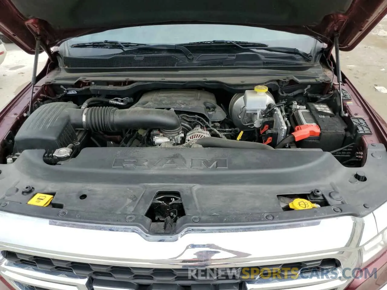 11 Photograph of a damaged car 1C6RREFT5NN261007 RAM 1500 2022