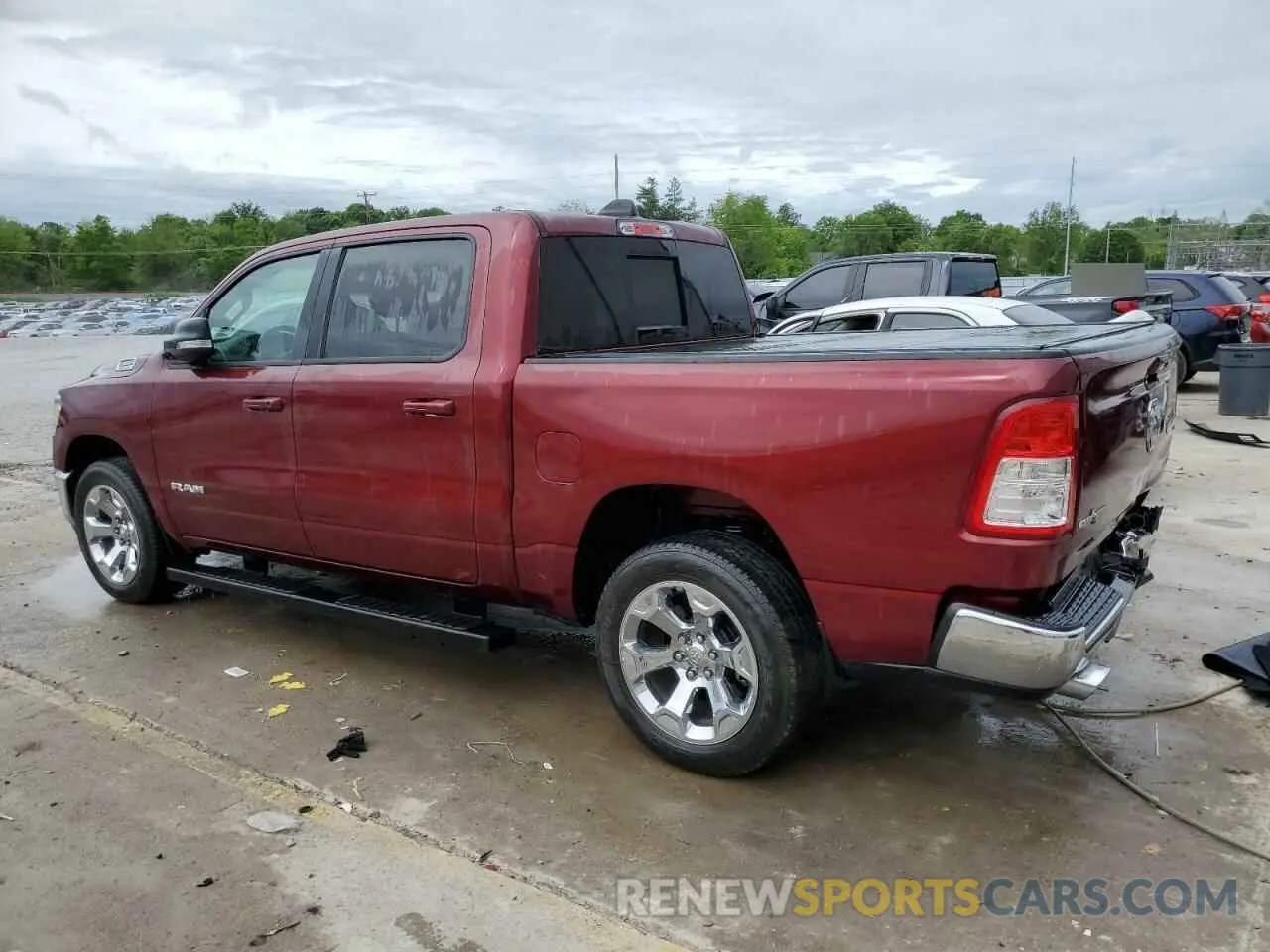 2 Photograph of a damaged car 1C6RREFT5NN261007 RAM 1500 2022