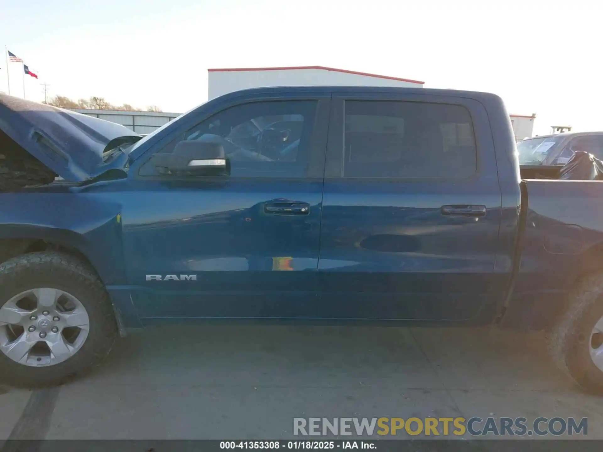 15 Photograph of a damaged car 1C6RREFT6NN201253 RAM 1500 2022