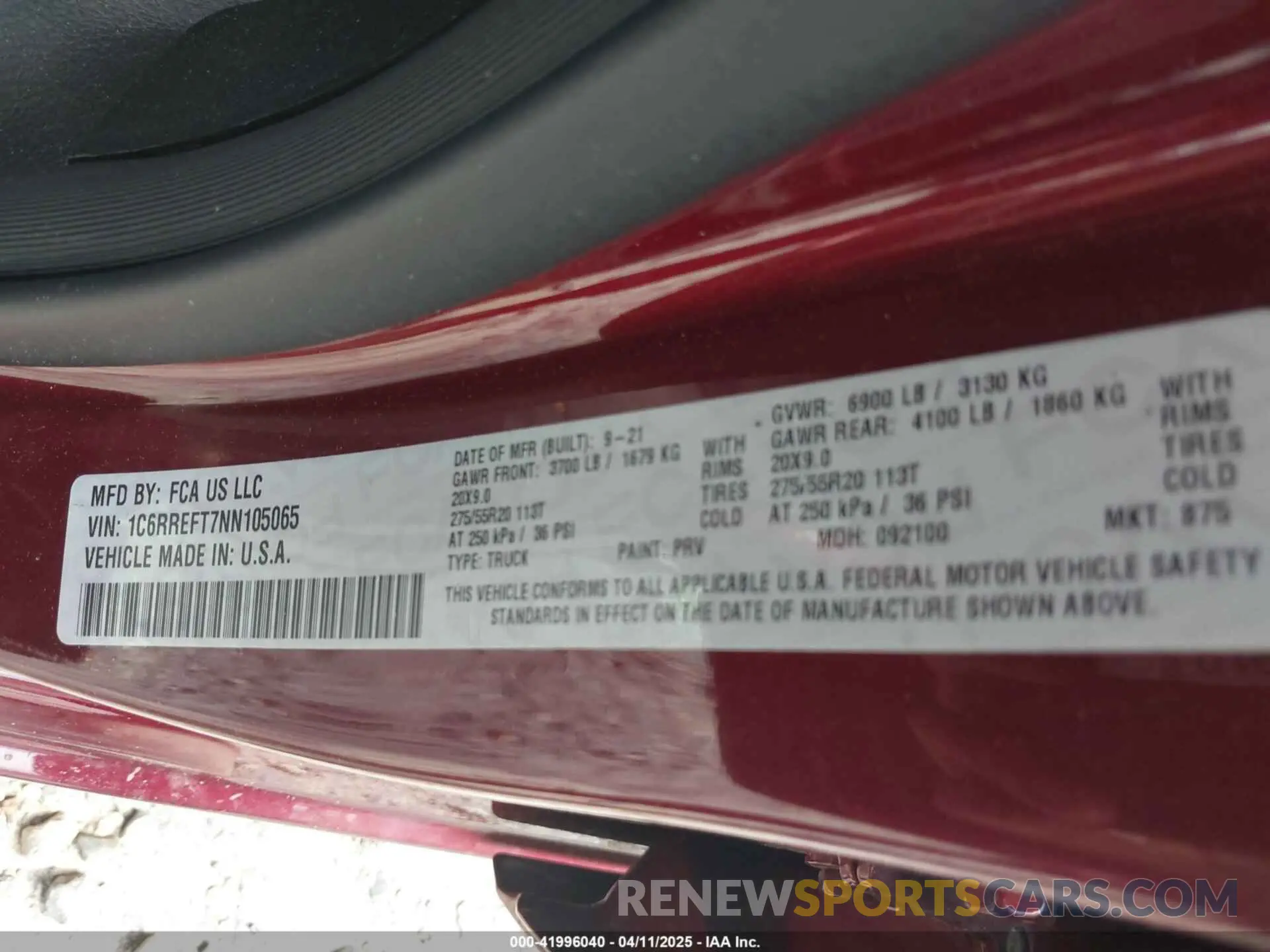9 Photograph of a damaged car 1C6RREFT7NN105065 RAM 1500 2022