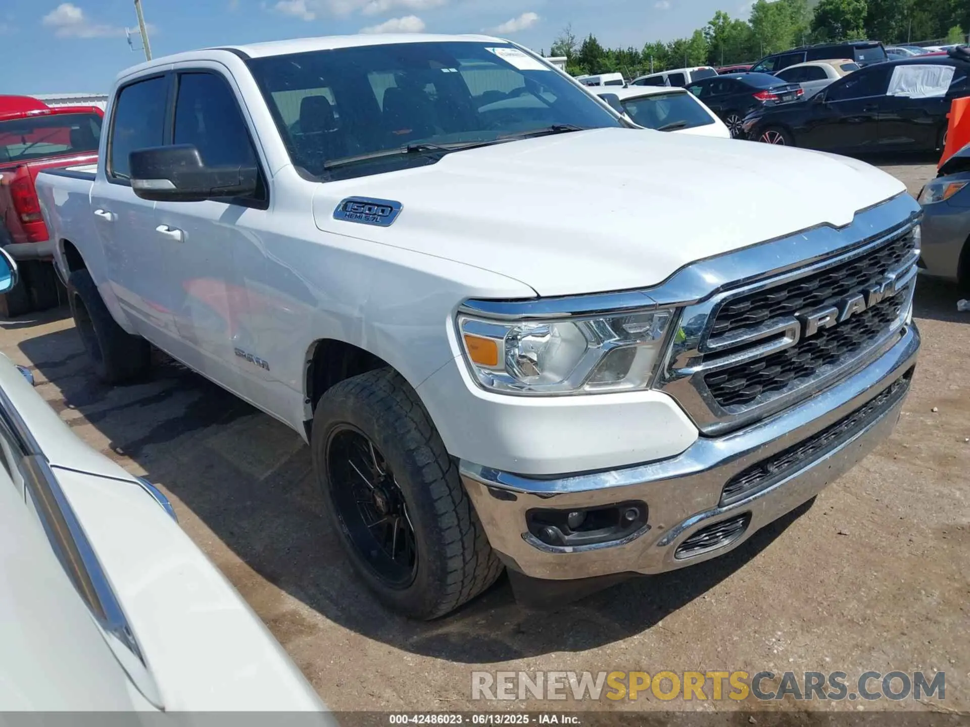 1 Photograph of a damaged car 1C6RREFT7NN337388 RAM 1500 2022