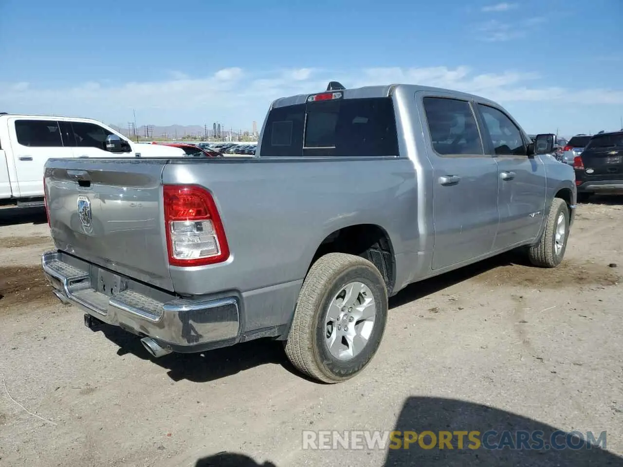 3 Photograph of a damaged car 1C6RREFT7NN452072 RAM 1500 2022
