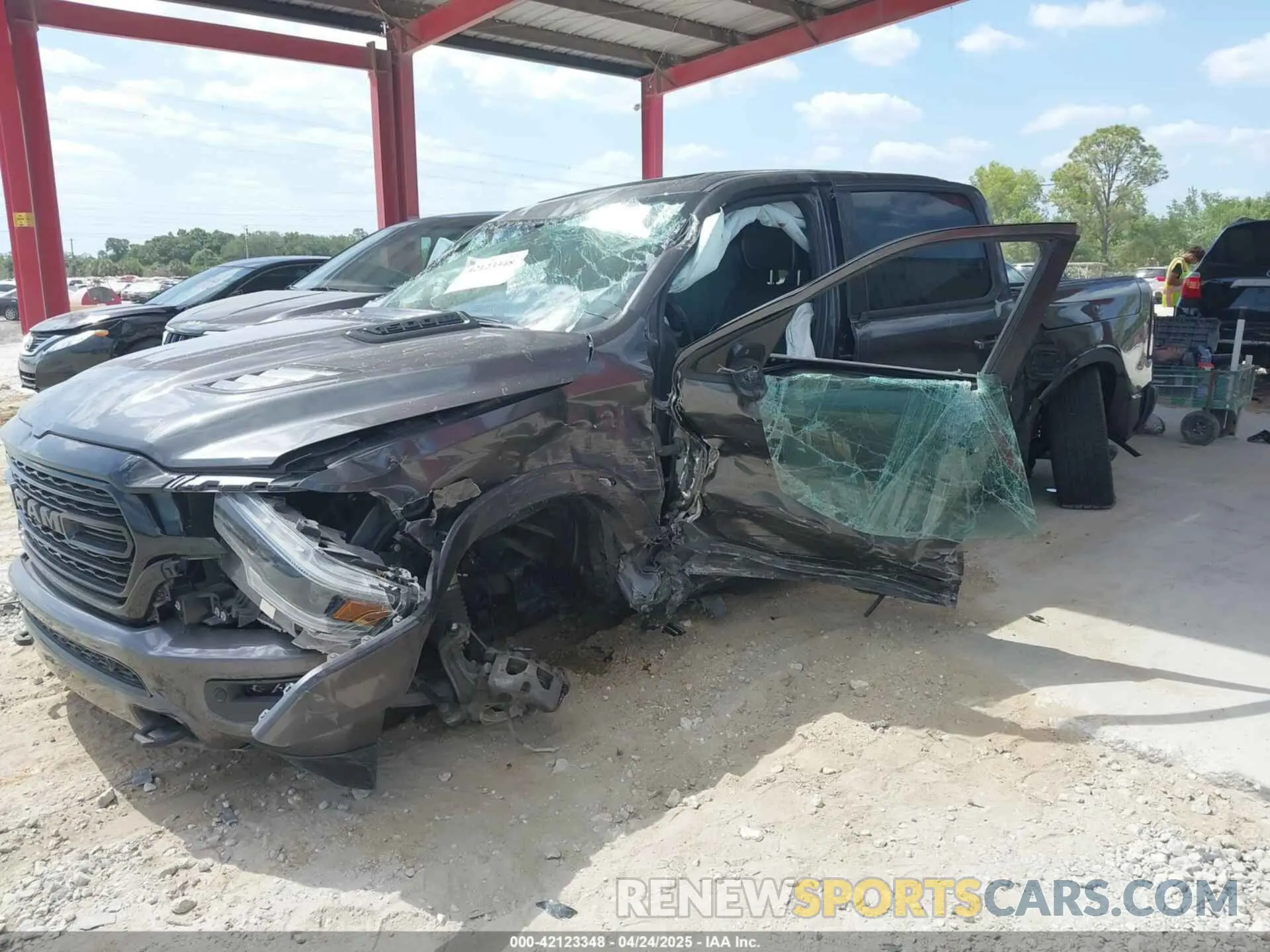6 Photograph of a damaged car 1C6RREHT8NN187076 RAM 1500 2022