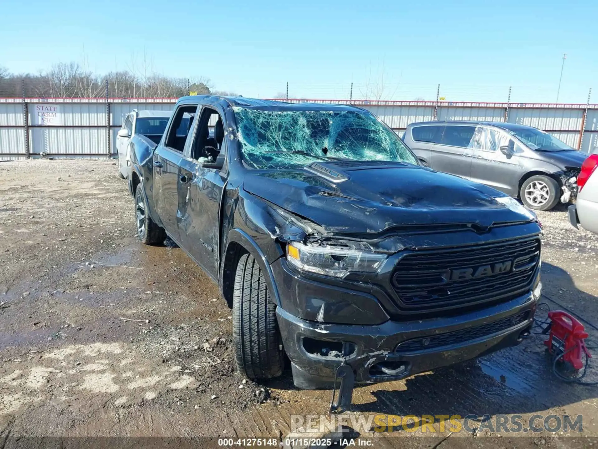 6 Photograph of a damaged car 1C6RREHT9NN152742 RAM 1500 2022