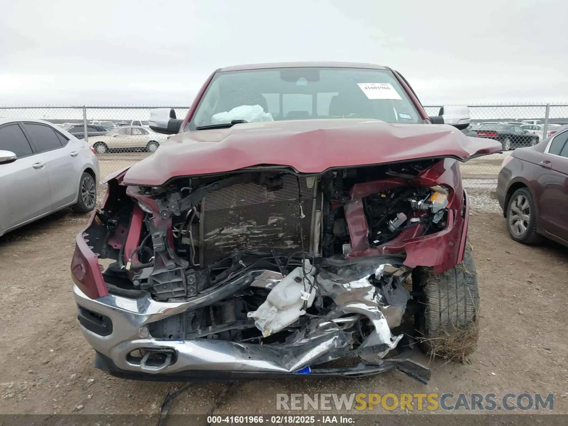 6 Photograph of a damaged car 1C6RREJM6NN185281 RAM 1500 2022