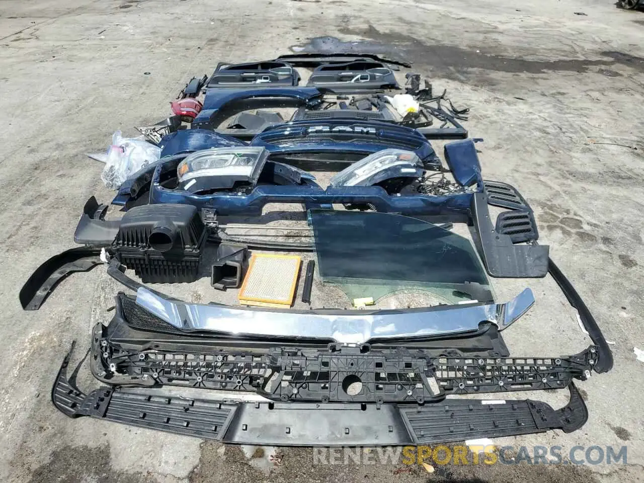 12 Photograph of a damaged car 1C6RREJT0NN291572 RAM 1500 2022