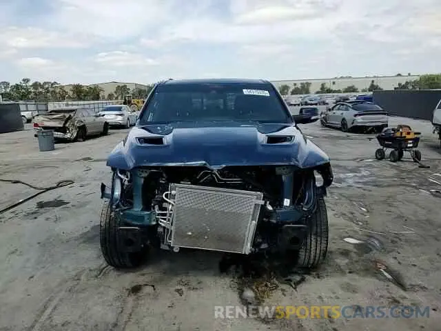 14 Photograph of a damaged car 1C6RREJT0NN291572 RAM 1500 2022