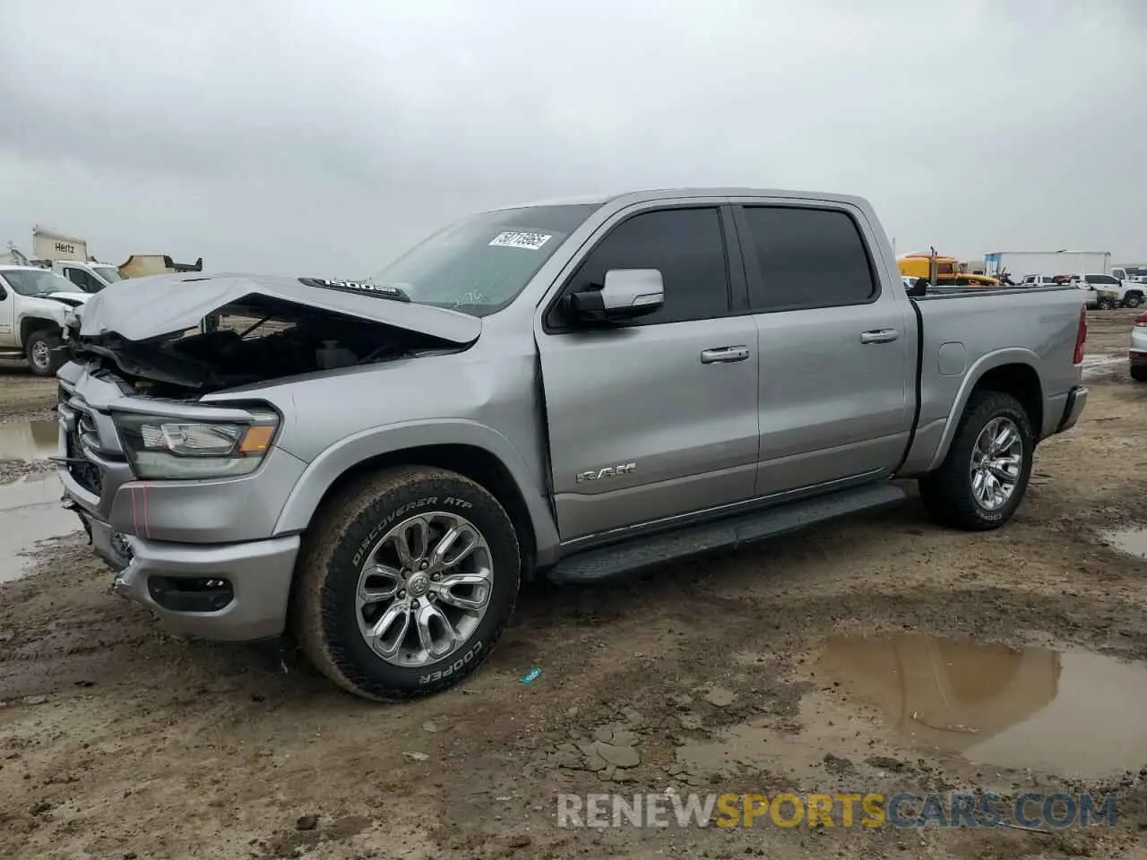 1 Photograph of a damaged car 1C6RREJT5NN292376 RAM 1500 2022