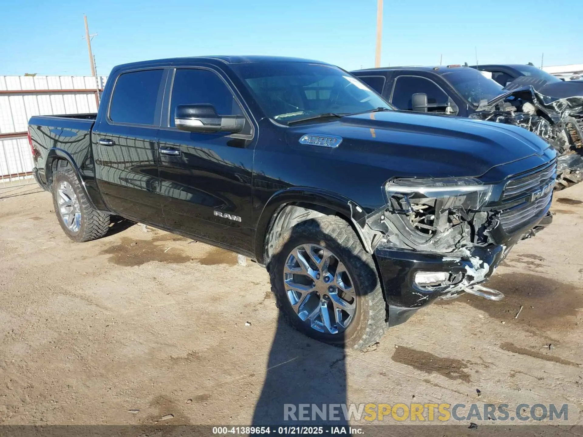 1 Photograph of a damaged car 1C6RREJT6NN291821 RAM 1500 2022