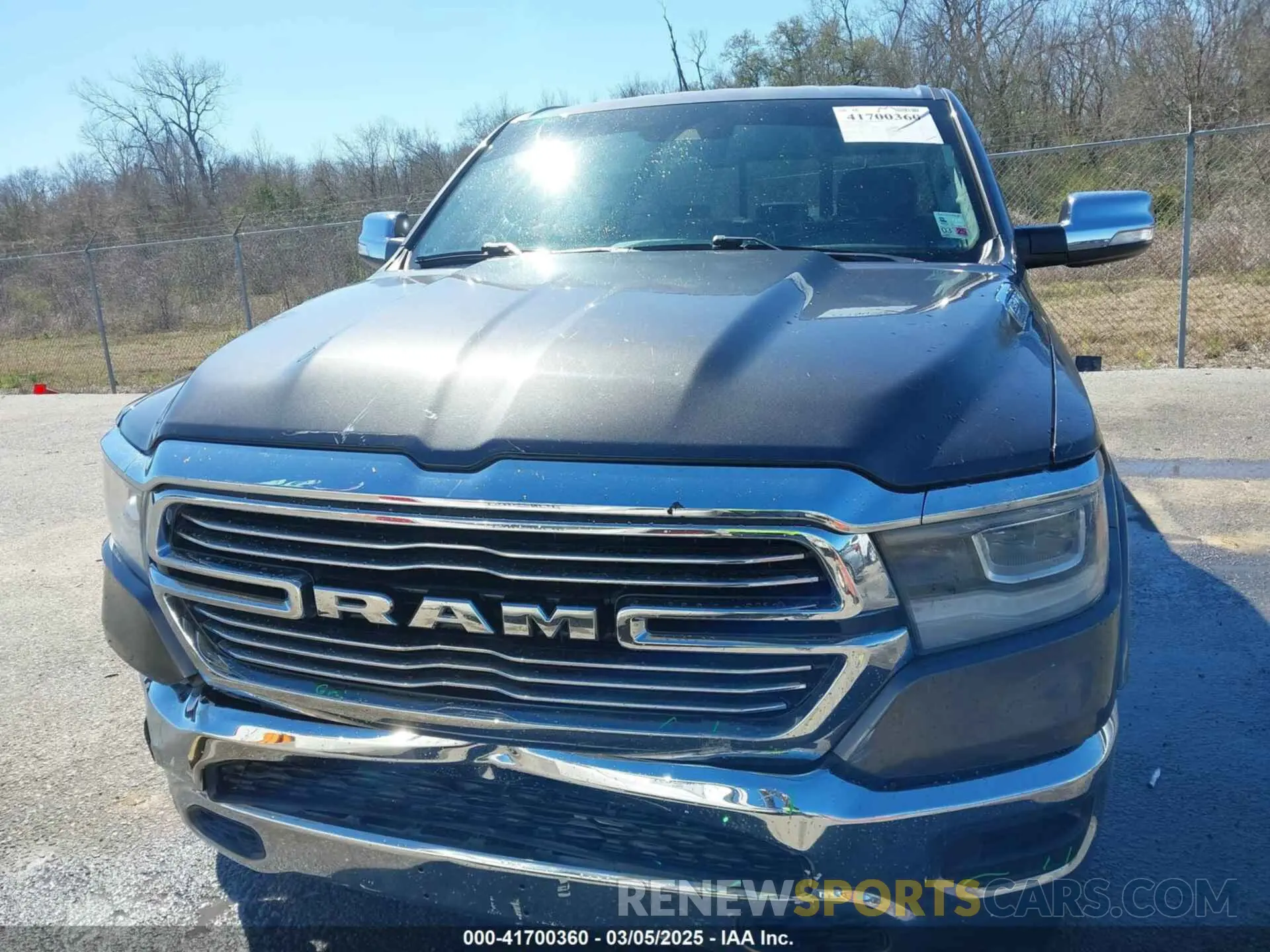 12 Photograph of a damaged car 1C6RREJT8NN337004 RAM 1500 2022