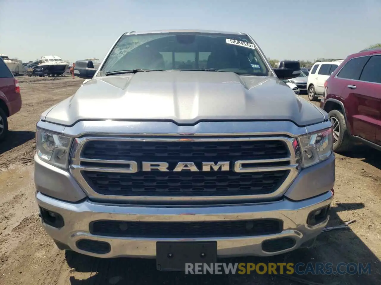 5 Photograph of a damaged car 1C6RREMT1NN358613 RAM 1500 2022