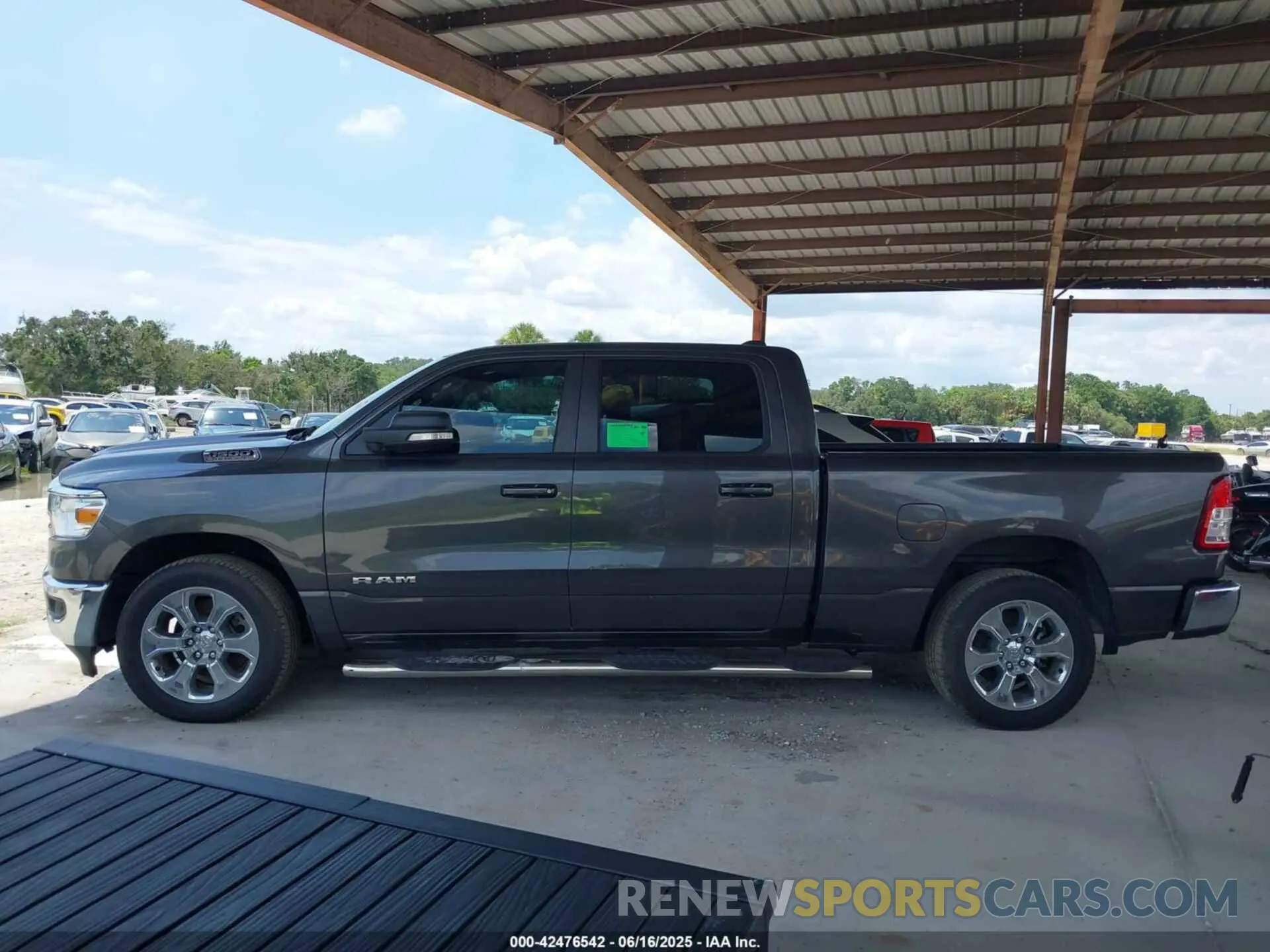 14 Photograph of a damaged car 1C6RREMT5NN190846 RAM 1500 2022