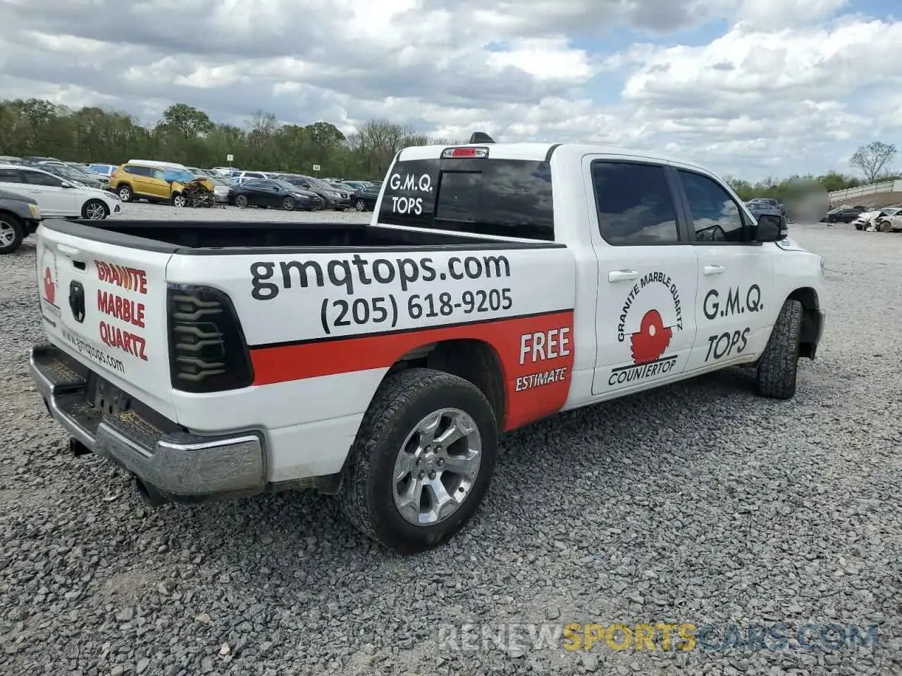 3 Photograph of a damaged car 1C6RREMT5NN416027 RAM 1500 2022