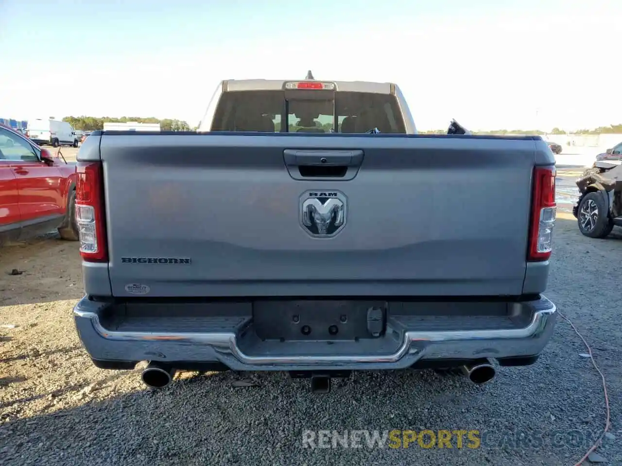 6 Photograph of a damaged car 1C6RREMT9NN276726 RAM 1500 2022