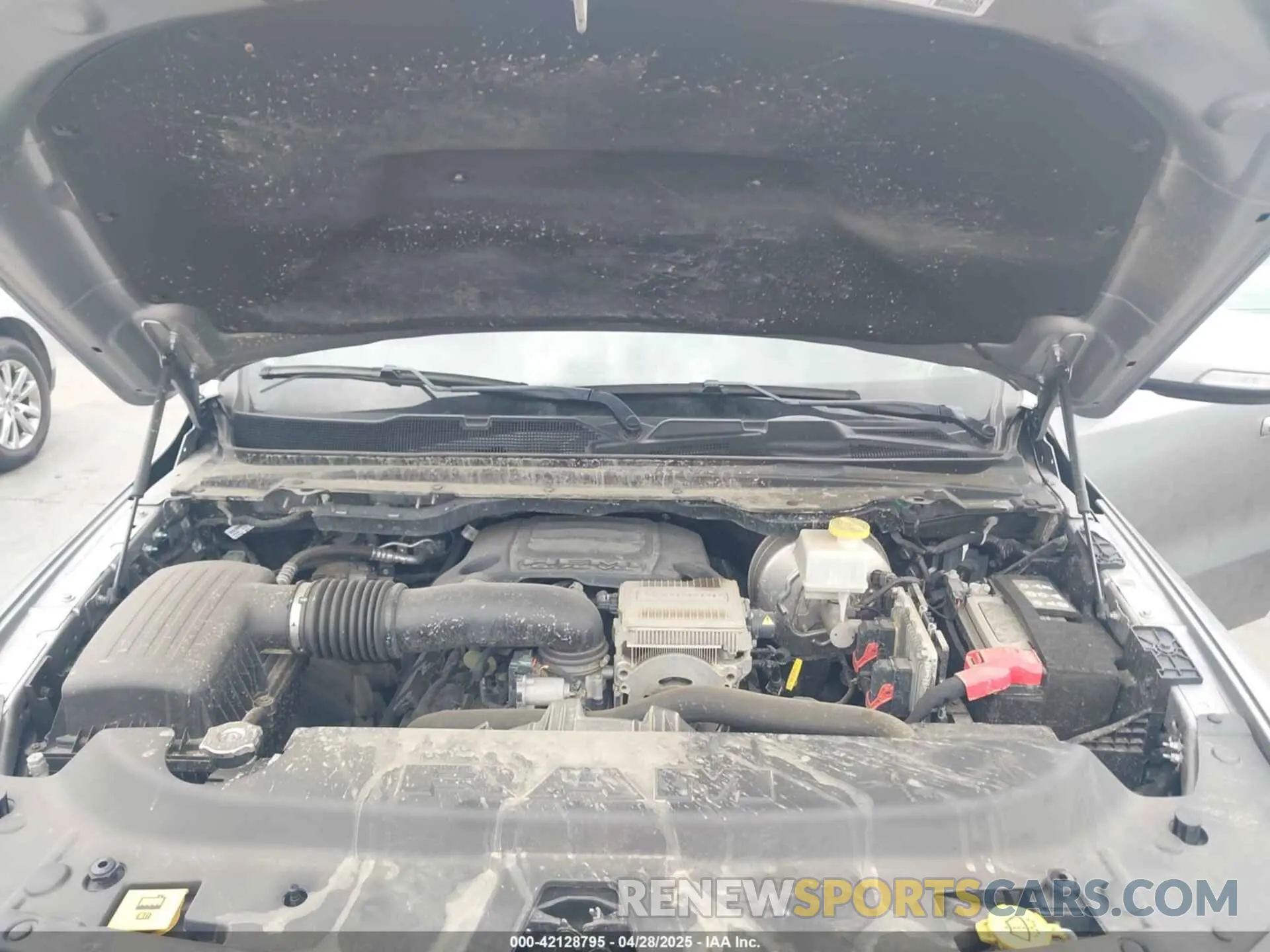10 Photograph of a damaged car 1C6RRERT7NN432156 RAM 1500 2022