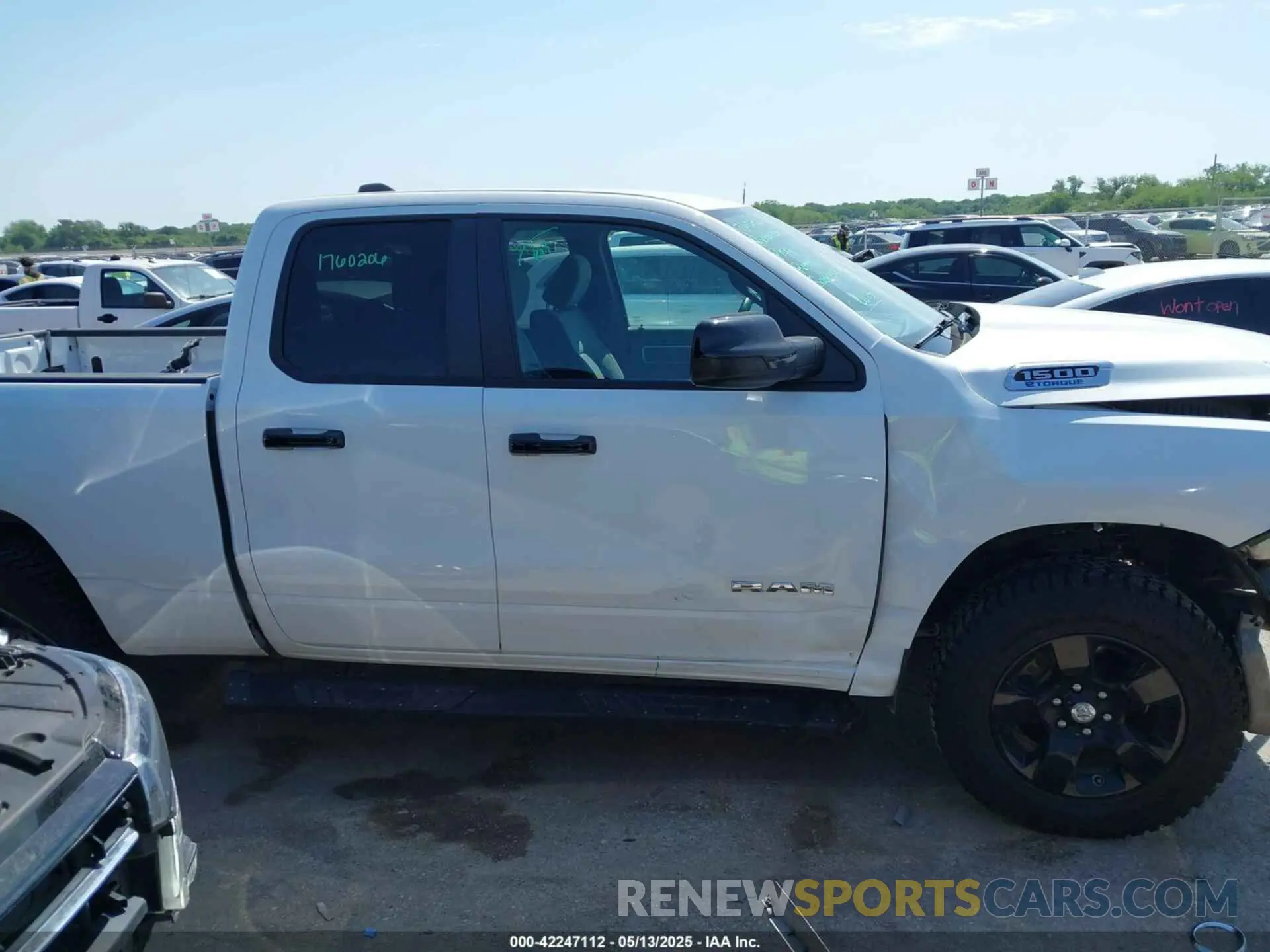 13 Photograph of a damaged car 1C6RRFBG0NN287478 RAM 1500 2022