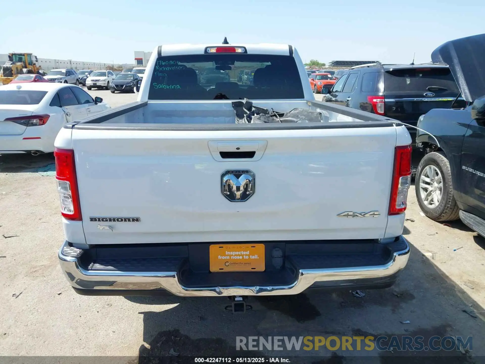 16 Photograph of a damaged car 1C6RRFBG0NN287478 RAM 1500 2022